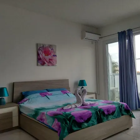 Prholidays Fantastic Location St. Paul's Bay