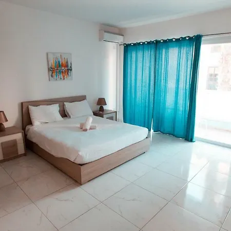 Prholidays Fantastic Location St. Paul's Bay