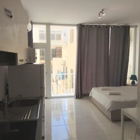 Prholidays Fantastic Location St. Paul's Bay